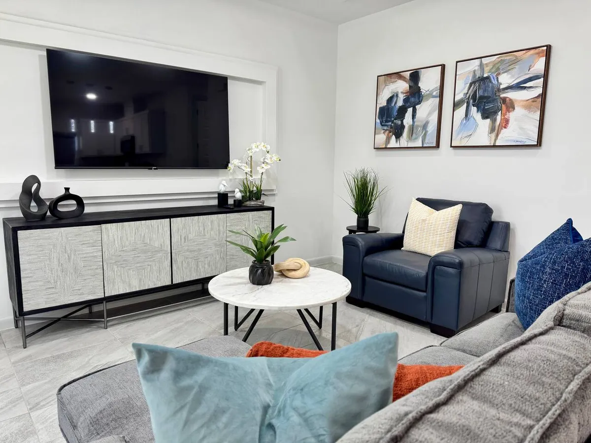 Cardinal Home - Family Friendly